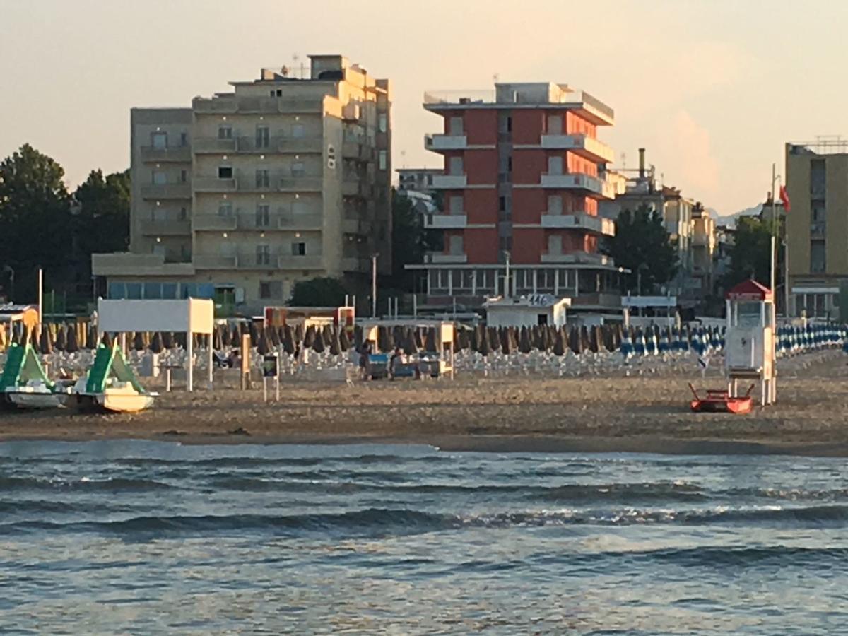 Hotel Rebola Rimini Dış mekan fotoğraf